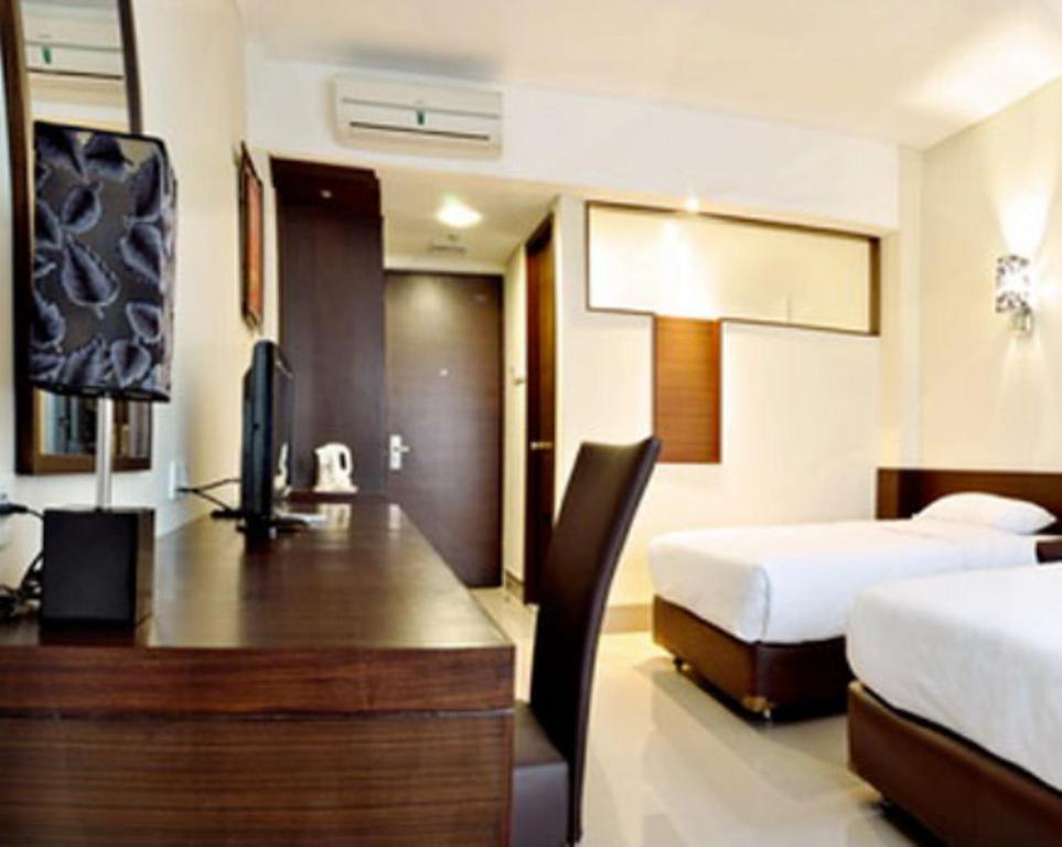 Bamboo Inn Hotel & Cafe Jakarta Exterior photo