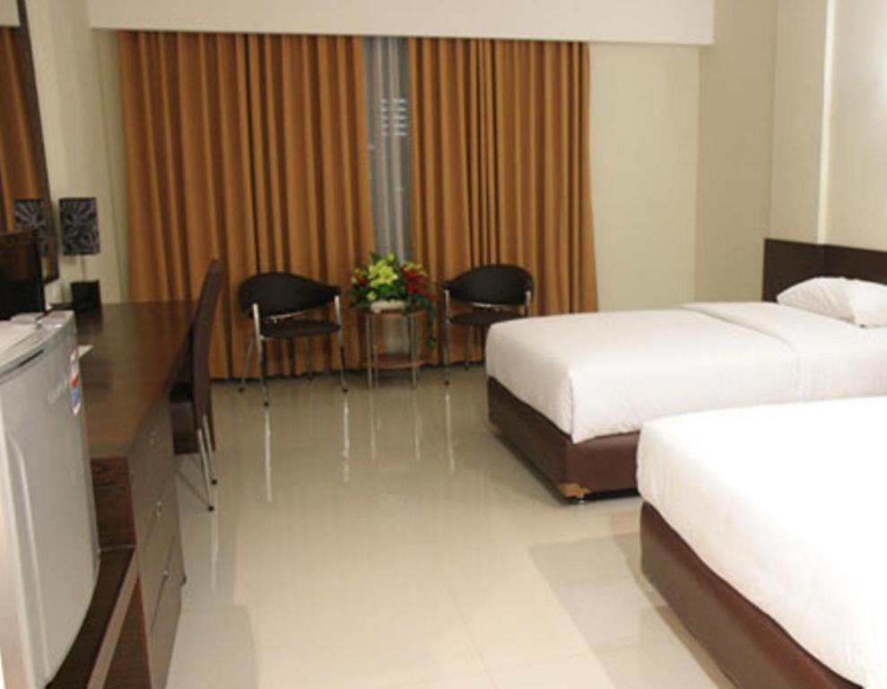 Bamboo Inn Hotel & Cafe Jakarta Exterior photo