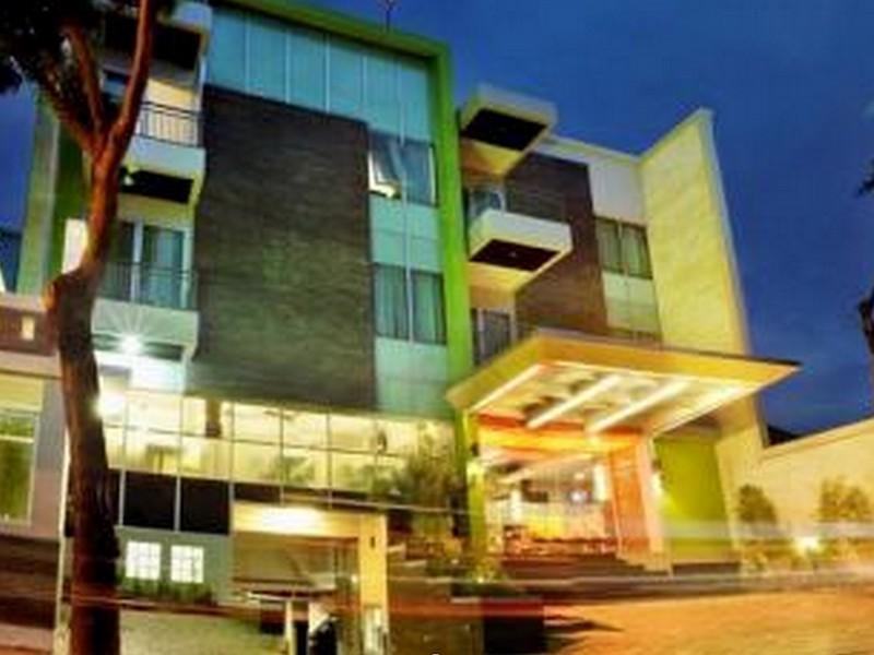 Bamboo Inn Hotel & Cafe Jakarta Exterior photo
