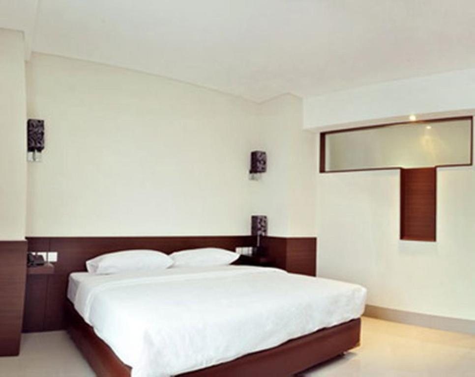 Bamboo Inn Hotel & Cafe Jakarta Room photo